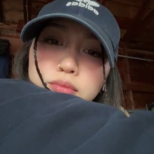 Meet your Posher, Lalaine